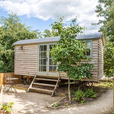 Perkins Luxury Shepherd Huts Nottingham Exterior photo